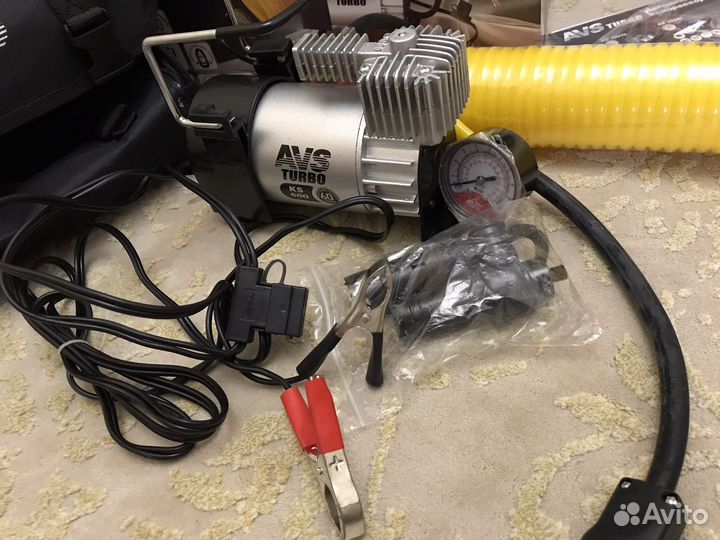 Автомобильный компрессор насос