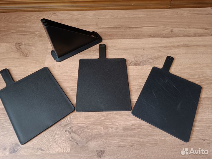 Набор разделочных досок на подставке