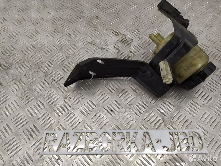 Кронштейн крепления бачка гу Fiat Ducato 244 + Ела