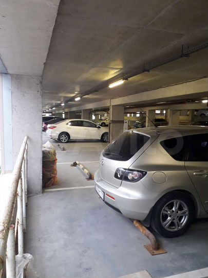 Машиноместо, 16 м²