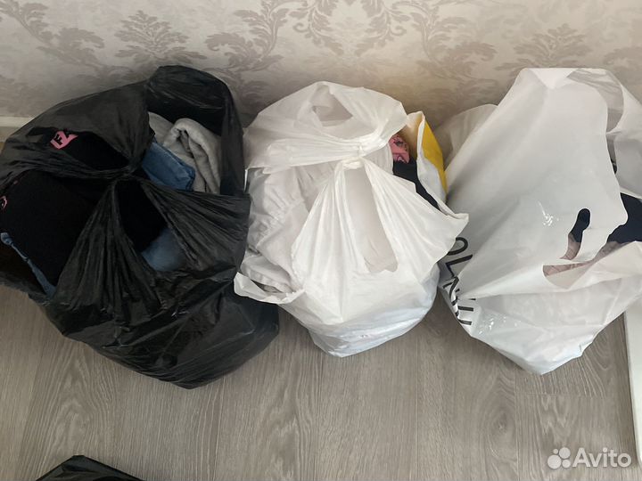 Одежда для девочки пакетом на 6-9 лет