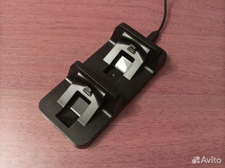 Зарядная станция для геймпадов