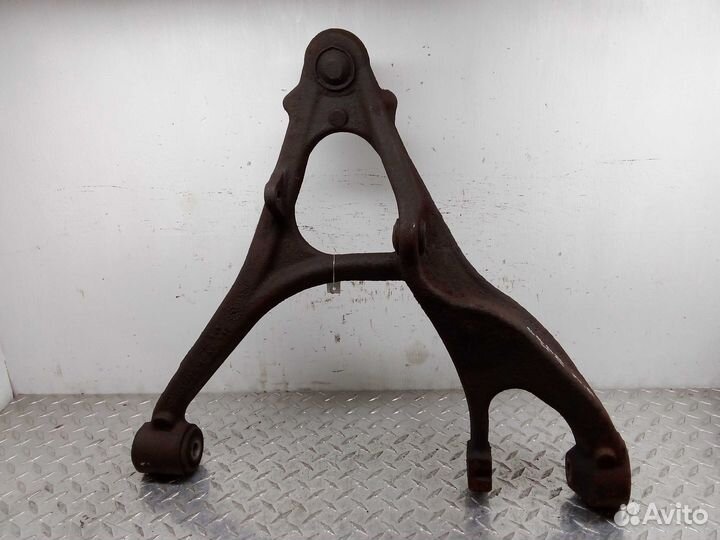 Рычаг передний правый нижний Hummer H3 H3 2005 - 2