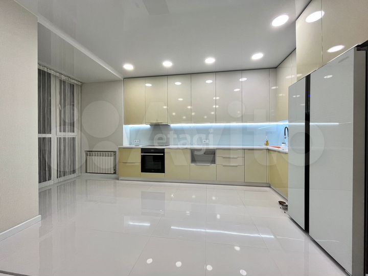 3-к. квартира, 130,7 м², 16/16 эт.