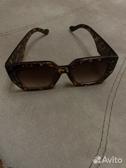 Солнцезащитные очки женские