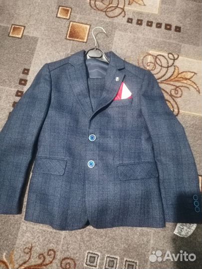 Школьный костюм для мальчика новый