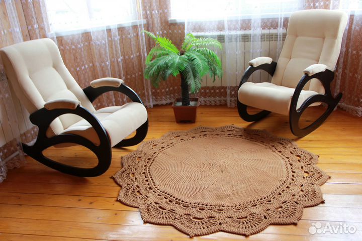 Вязанный ковёр ручной работы