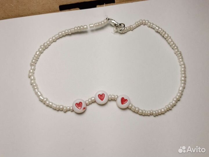 Набор украшений из бисера ручной работы