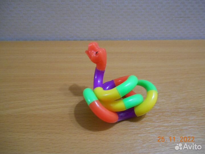 Игрушки из киндер сюрприза