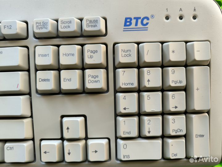 Клавиатура проводная BTC (почти ретро)разъём ps/2