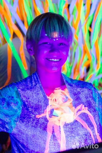 Неоновое бумажное шоу, аниматоры для детей