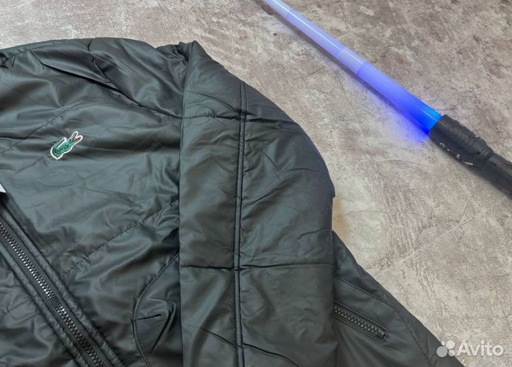 Демисезонные куртки Lacoste стильные