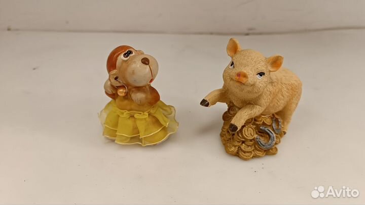 Сувенирные стутуэтки