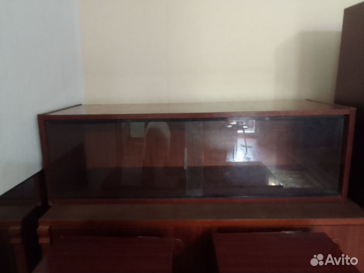 Полка книжная