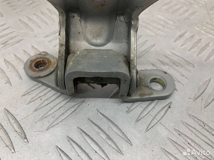 Б/У петля двери задний левый Mazda Demio 1 DW3W B3