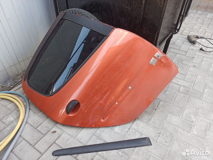 Дверь передняя оранжевая пежо Peugeot 206