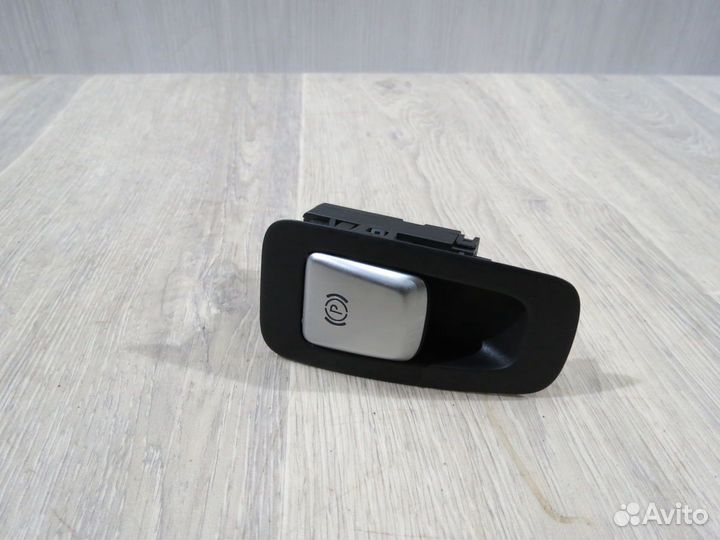 Кнопка ручника стояночного тормоза Mercedes W205