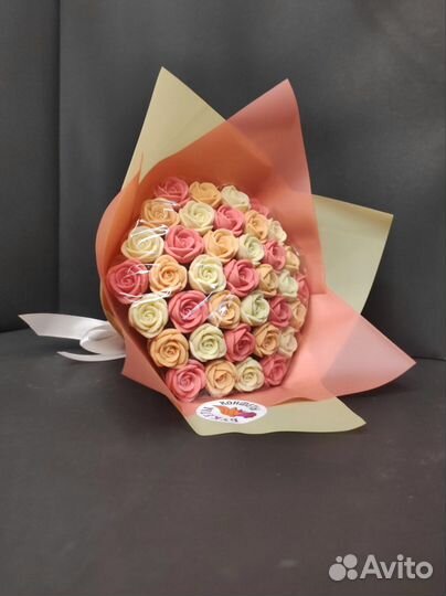 Розы из Белого Шоколада - 37 шт в Букете