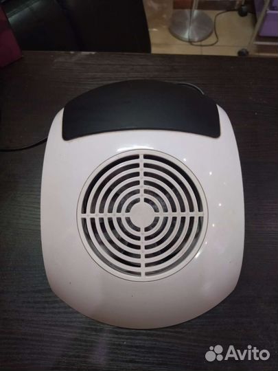 Маникюрный пылесос