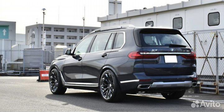 Кованые диски R23 в стиле HRE на BMW X7