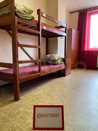 Комната 32 м² в > 9-к., 4/5 эт.