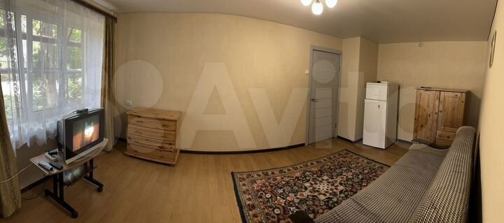 2-к. квартира, 42 м², 1/5 эт.