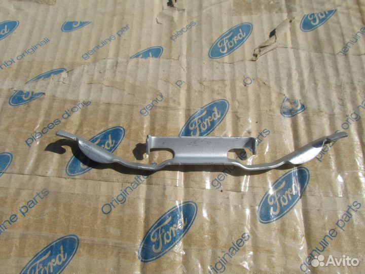 Пружина переднего суппорта BMW 1,3,Ford mondeo 4