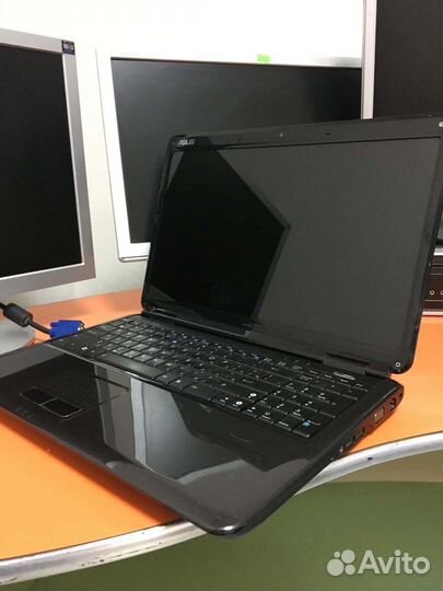 Ноутбук - Asus K61IC Series Notebook 8UL