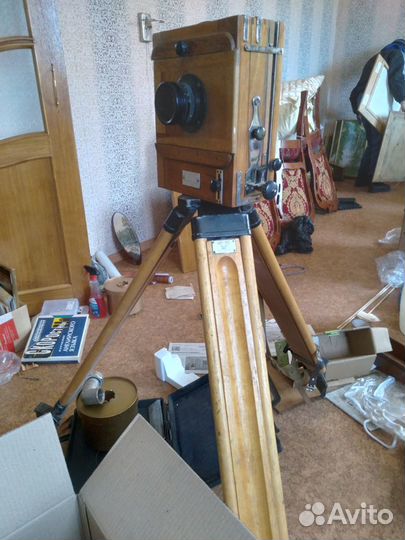 Старинные фотоаппараты в т.ч. и 