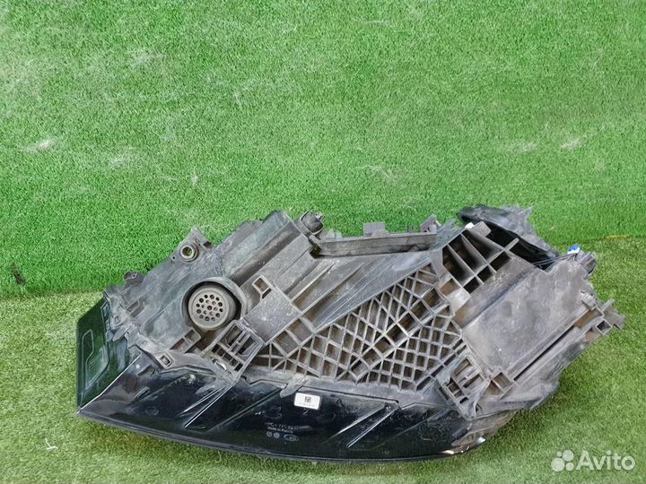 Фара правая Audi Q7/SQ7