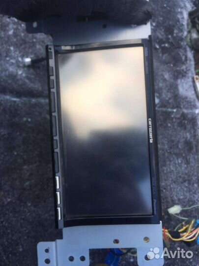 Магнитола Carrozzeria avik-ZH009