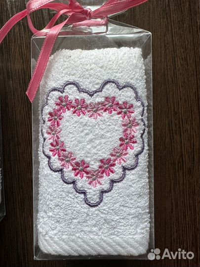 Полотенца подарочные