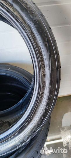 Toyo Proxes T1-R 255/40 R19 Y