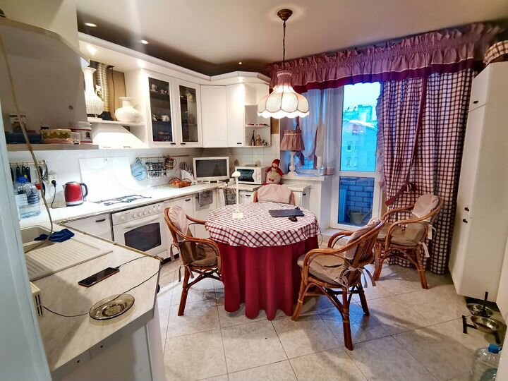 4-к. квартира, 143,1 м², 5/6 эт.
