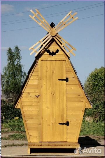 Дачный туалет с лебедем KAT