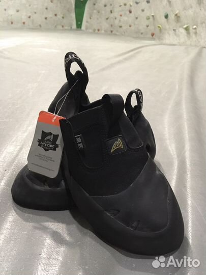 Скальные туфли Mad rock (скальники)