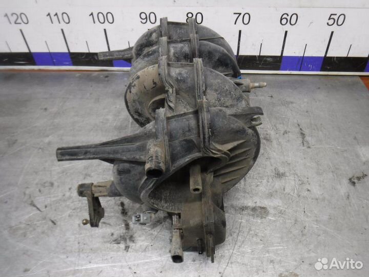 Коллектор впускной Renault Logan K7M 2006