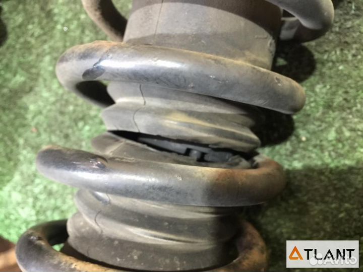 Стойка передняя toyota crown