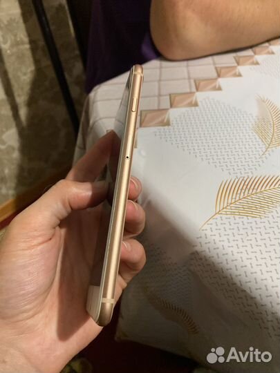 Телефон iPhone 8 plus