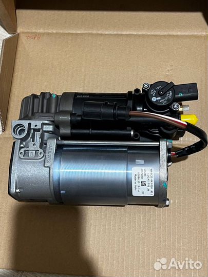 Компрессор пневмоподвески Audi A8 D4