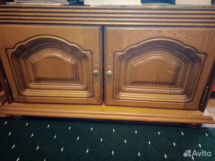 Тумба под телевизор массив