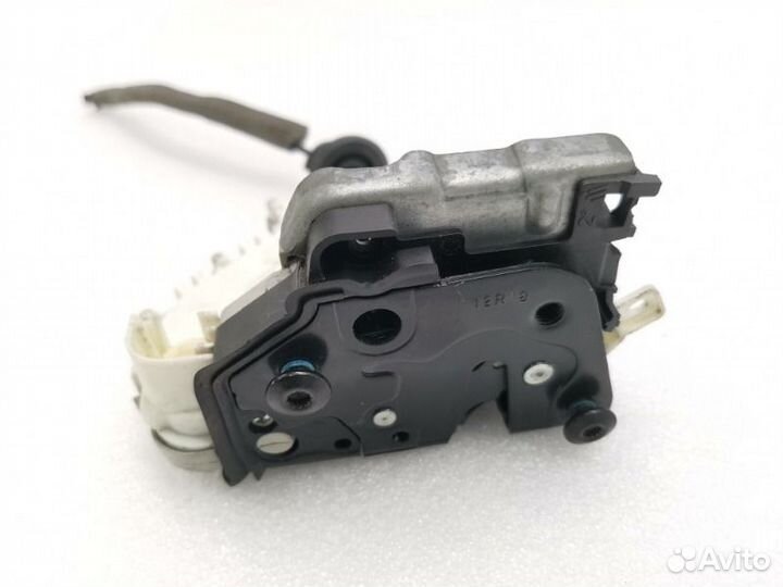 Замок двери передний правый Audi A6 C7 2.0 TDI