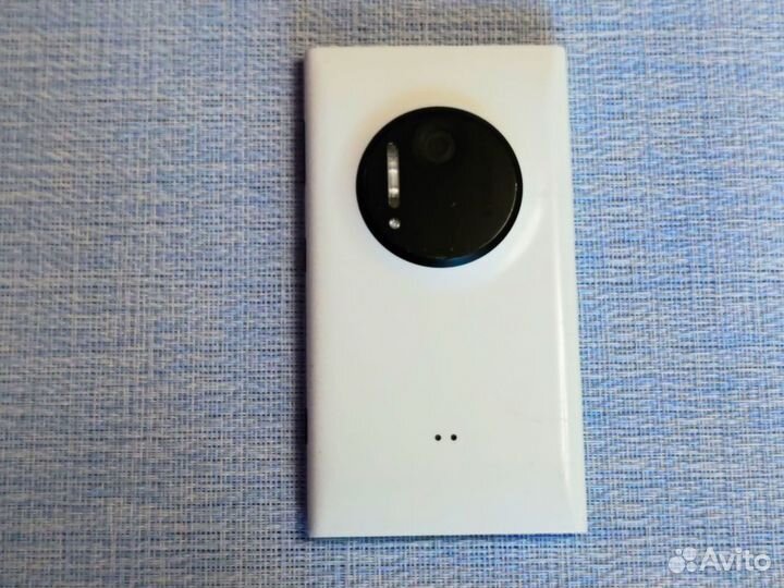 Nokia Lumia 1020, 2/32 ГБ