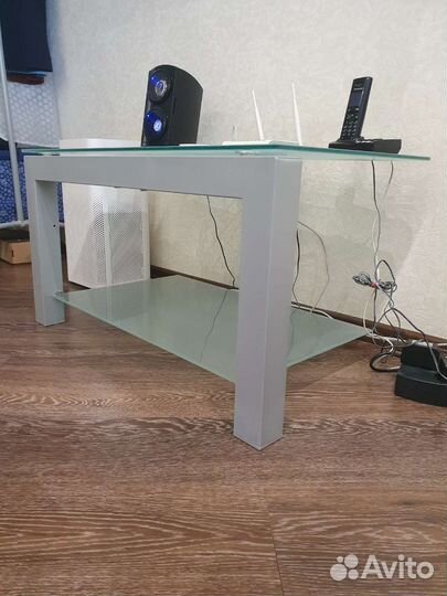 Журнальный столик стеклянный