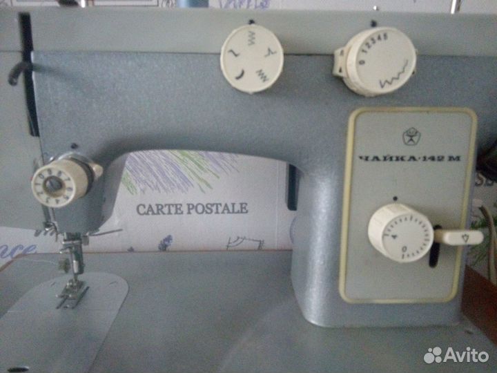 Продам швейную машинку