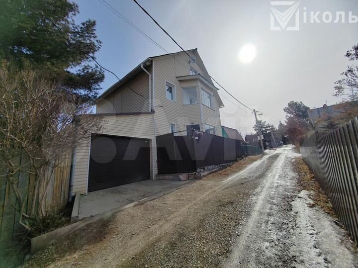 Дом 187,7 м² на участке 6 сот.