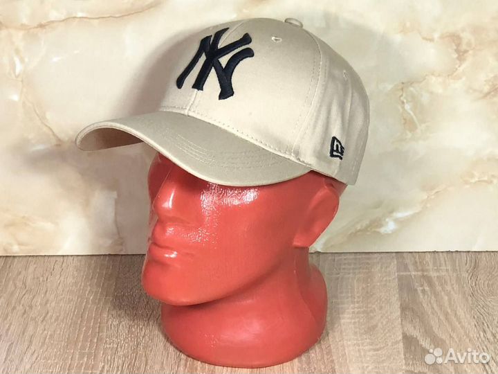 Кепка Бейсболка New York Yankees бежевая