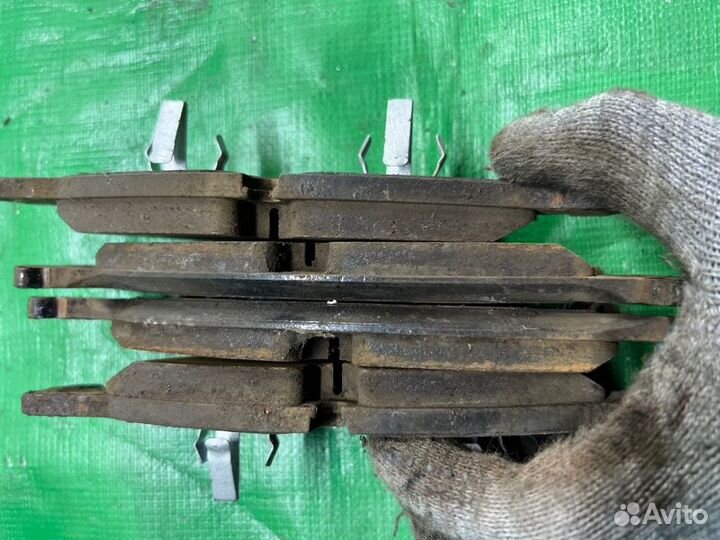 Тормозные колодки переднее Chrysler Jeep Grand