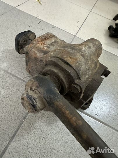 Рулевой редуктор w126