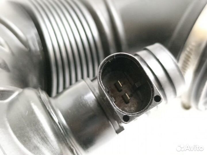 Патрубок воздушного фильтра Mercedes-Benz